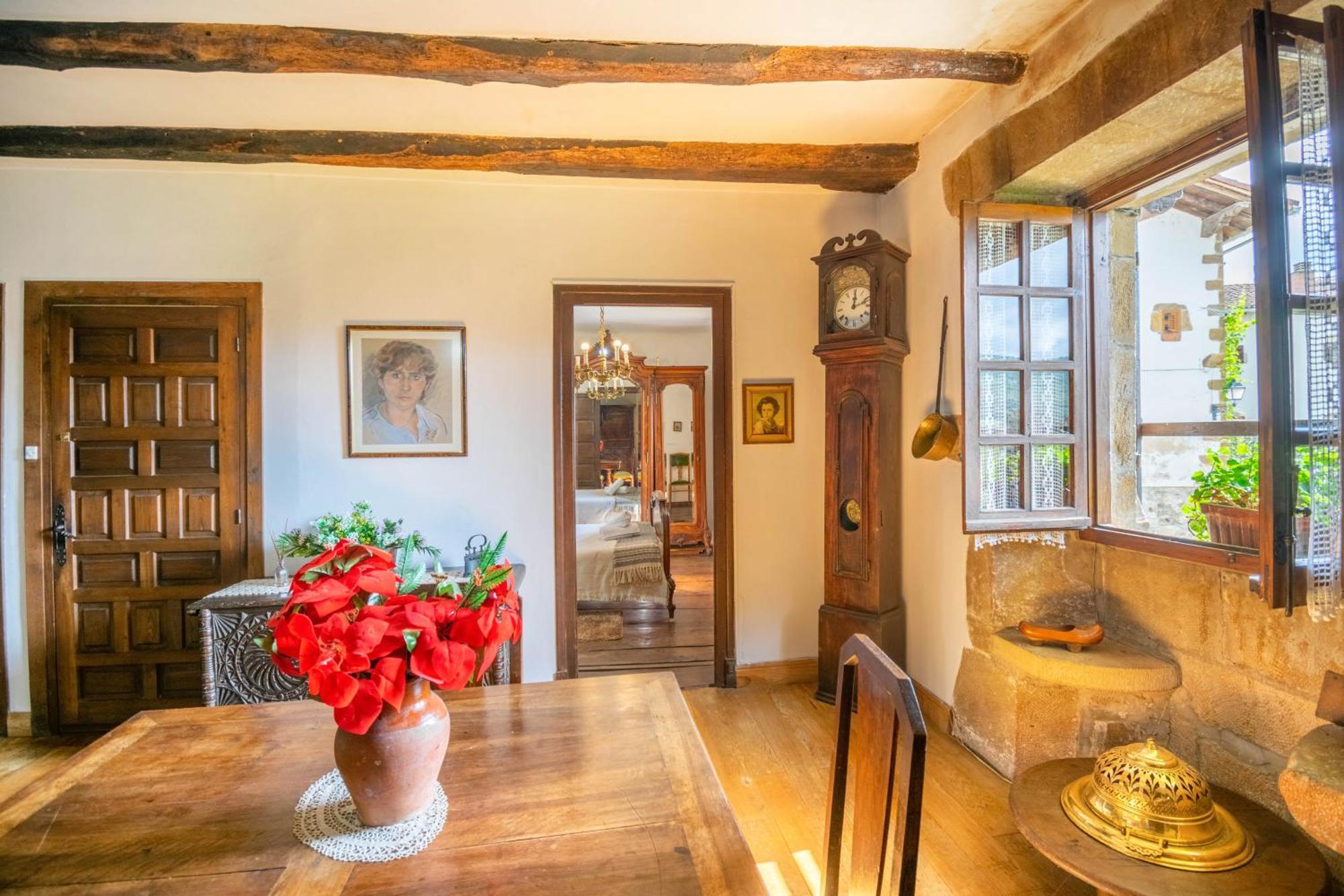 Casa Rural Arotzenia, Hogar Rustico En Pleno Valle De La Ulzama Lizaso Exterior foto