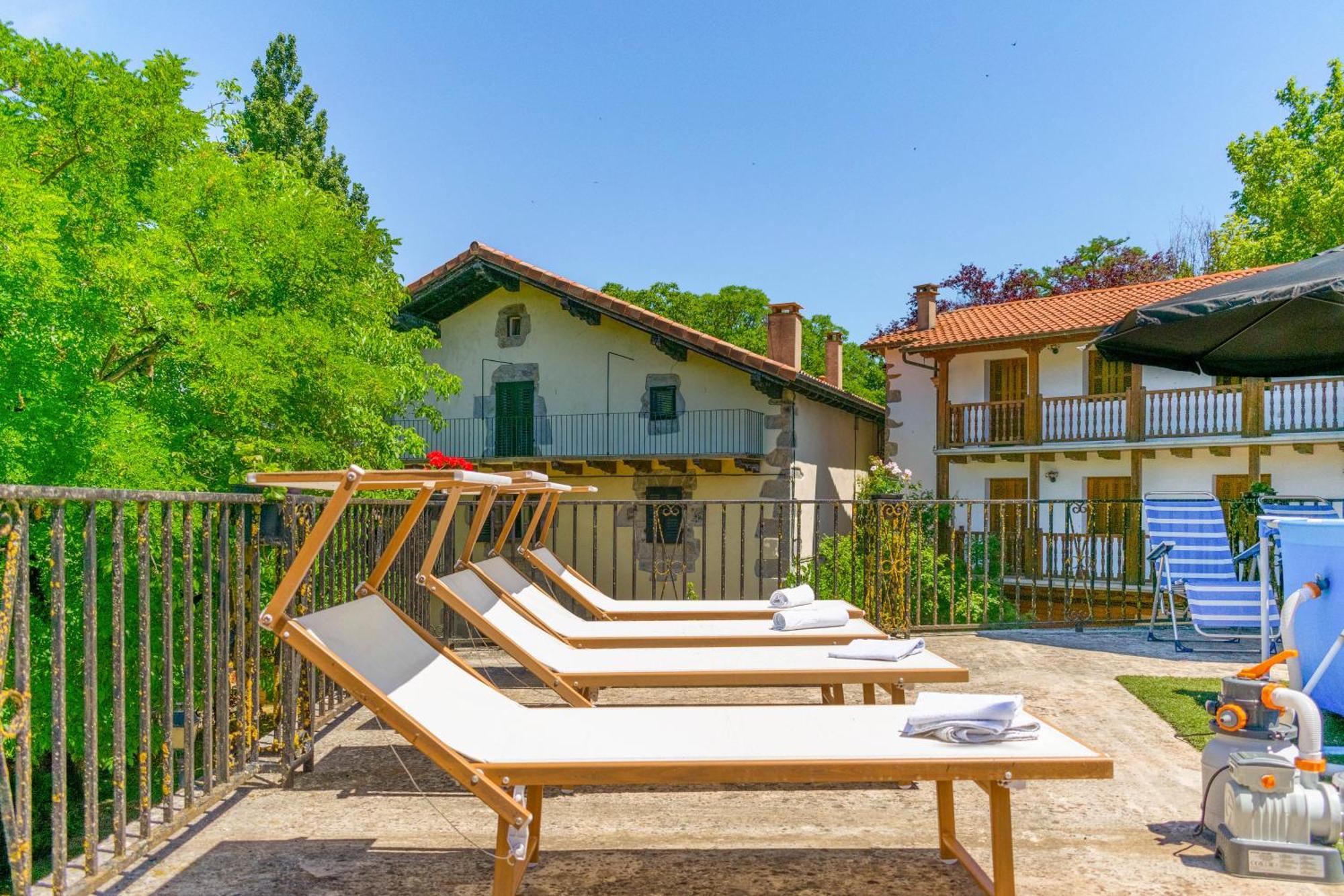 Casa Rural Arotzenia, Hogar Rustico En Pleno Valle De La Ulzama Lizaso Exterior foto